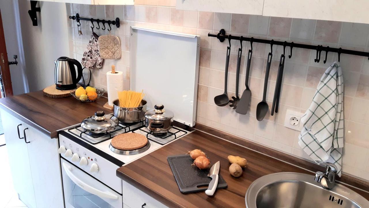 Apartments Nadia Sokolic Nerezine Ngoại thất bức ảnh