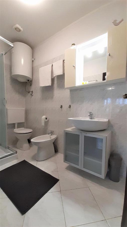 Apartments Nadia Sokolic Nerezine Ngoại thất bức ảnh