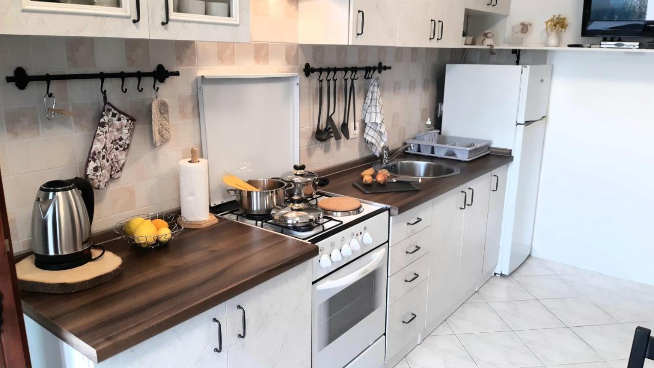 Apartments Nadia Sokolic Nerezine Ngoại thất bức ảnh