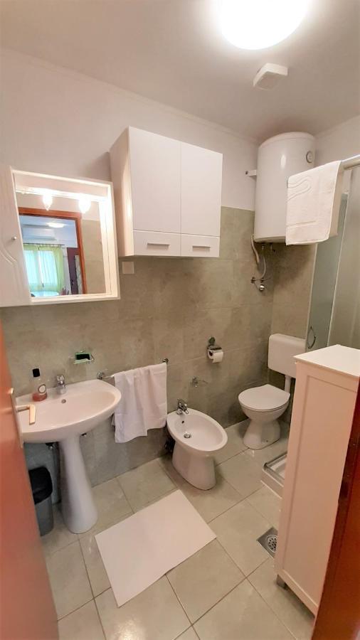 Apartments Nadia Sokolic Nerezine Ngoại thất bức ảnh